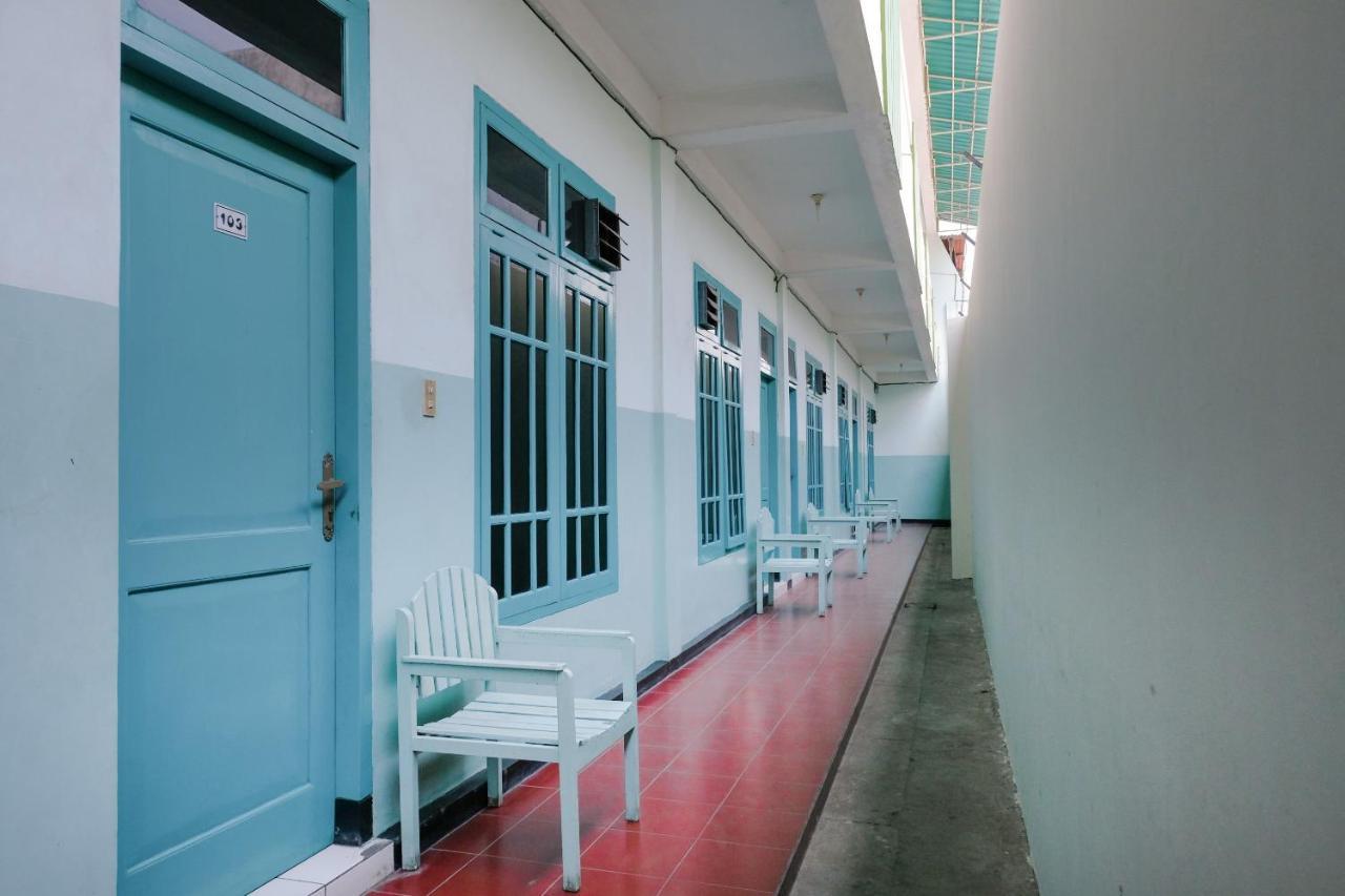 Hotel Taman Indah Madiun Exterior foto